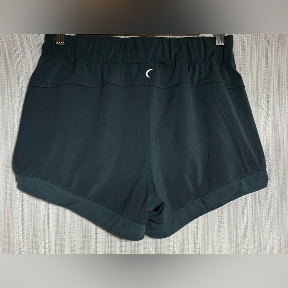 ZYIA dk grey Athletic Shorts Moisture-Wicking Elastic Waist - Picture 3 of 4